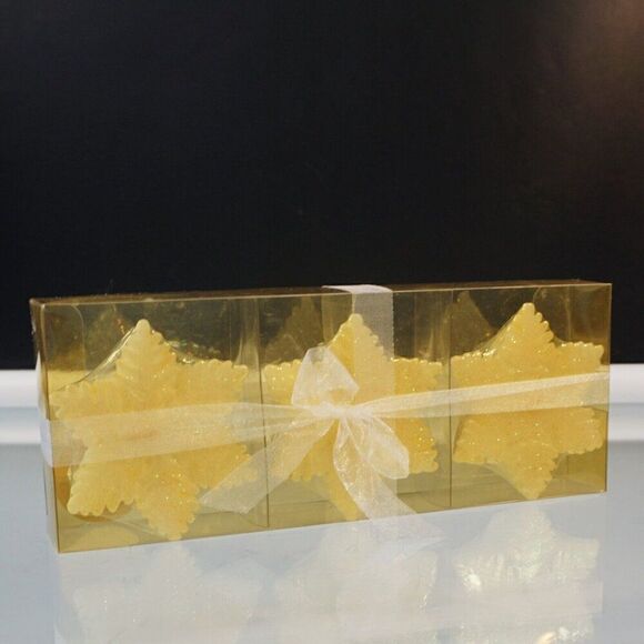 Vintage Crate and Barrel Candles Christmas Snowflake Box Of 3 - Picture 2 of 7